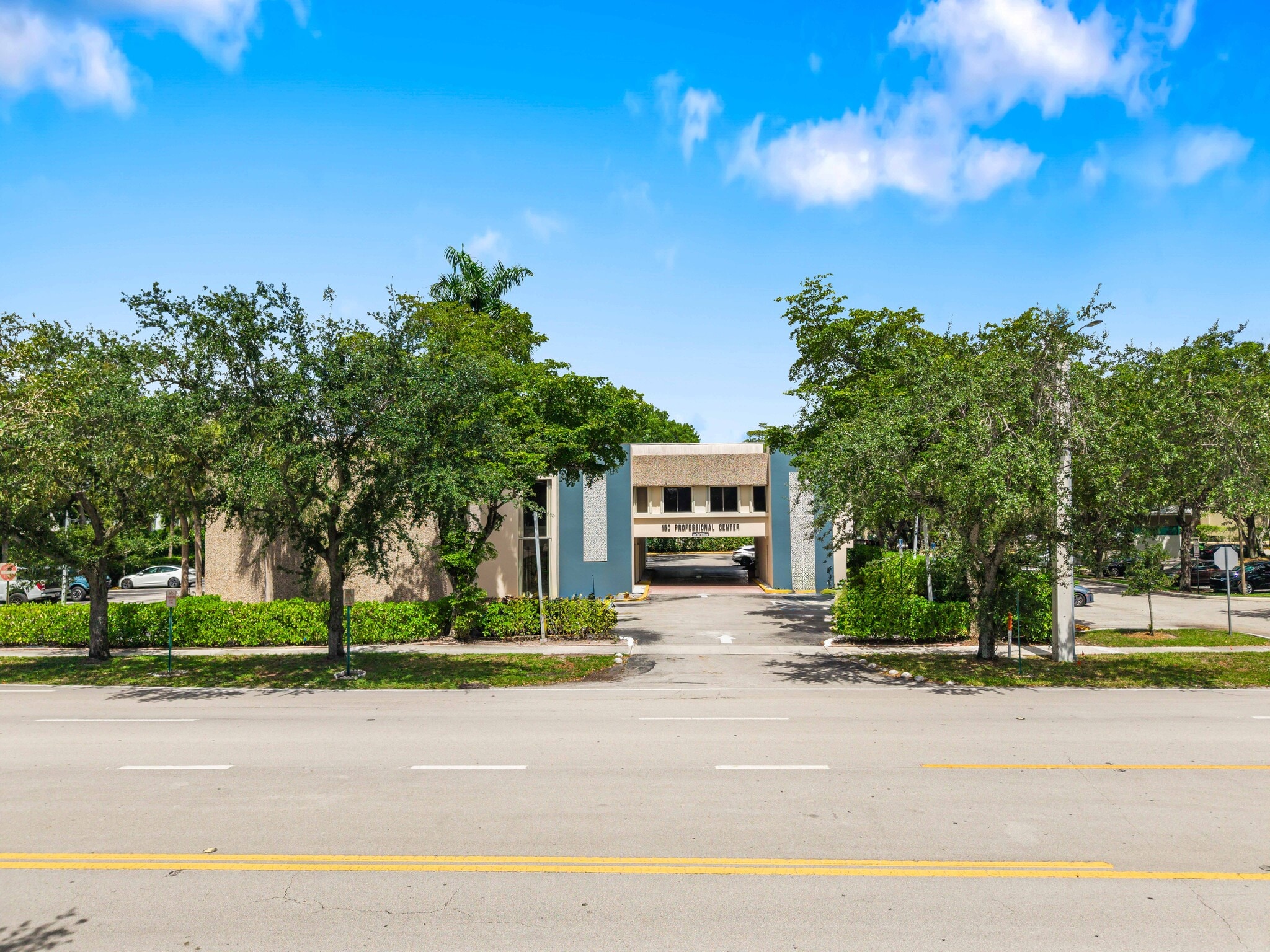 150 NW 70th Ave, Plantation, FL for Rent