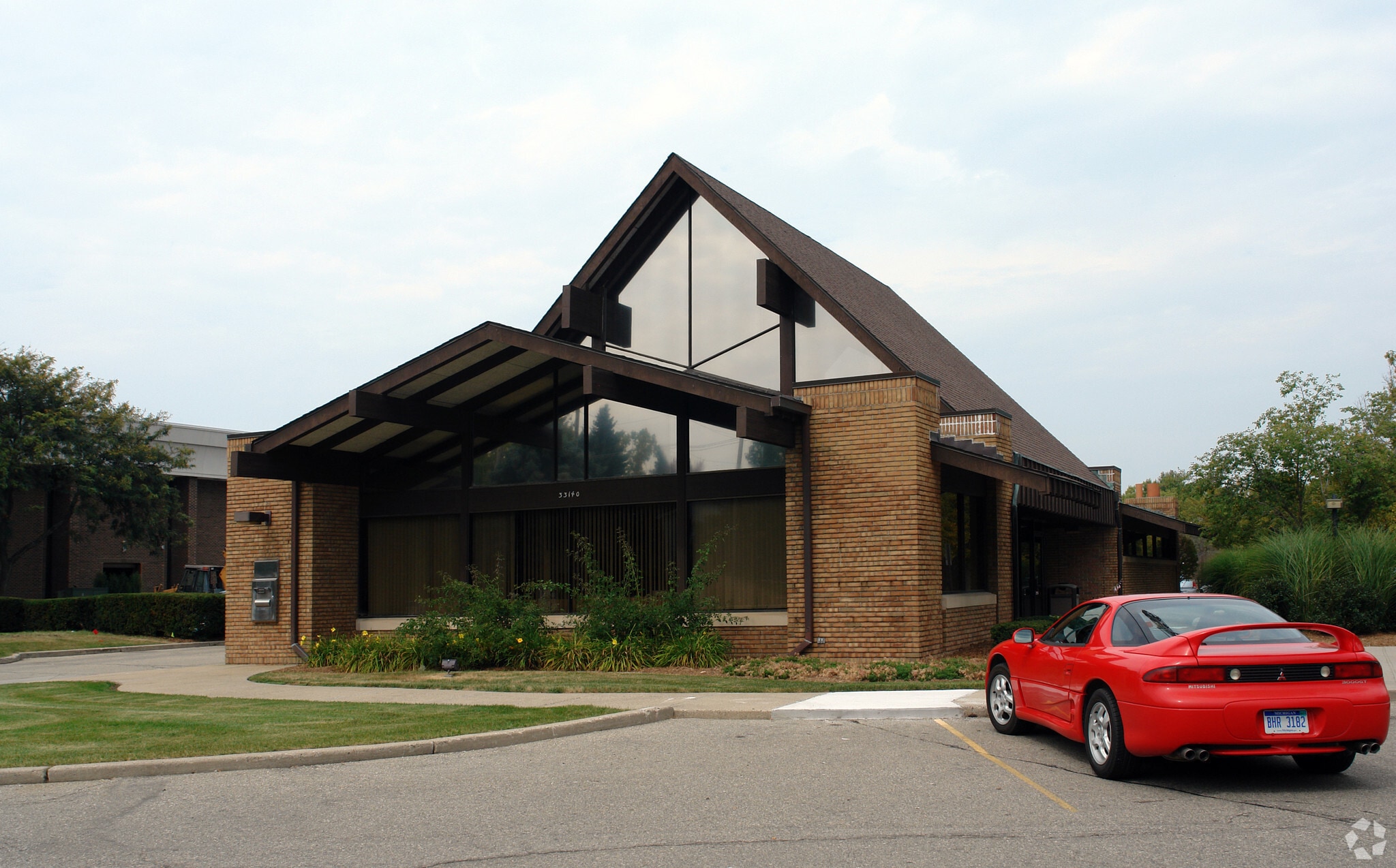 33140 W 14 Mile Rd, West Bloomfield, MI for Sale