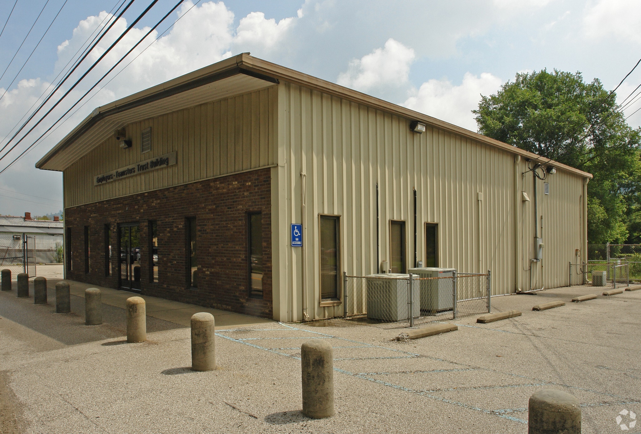 6810 Maccorkle Ave, Charleston, WV for Sale
