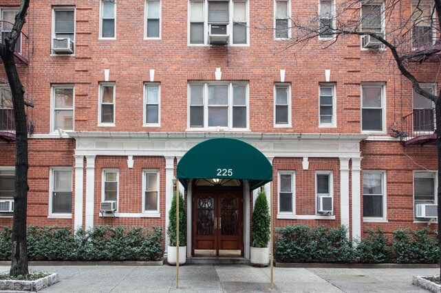 225 E 47th St, New York, NY for Sale