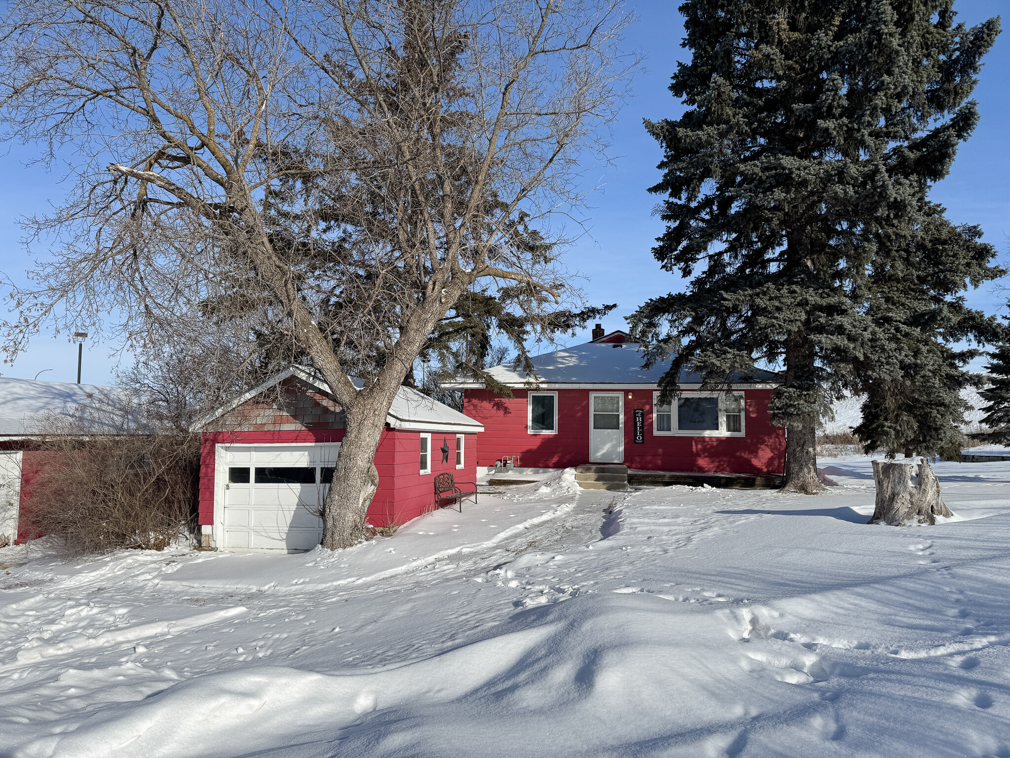 902 Union St W, Detroit Lakes, MN for Sale