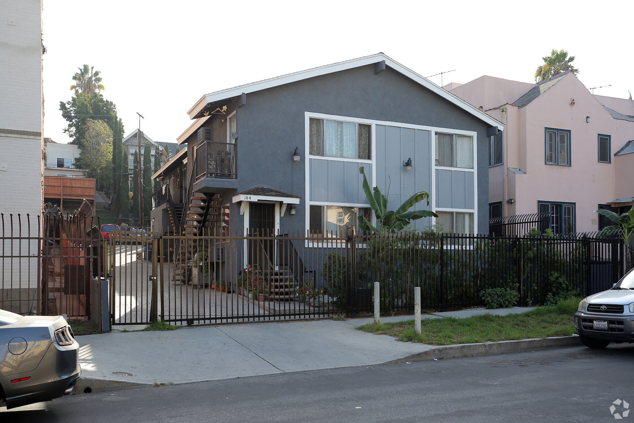 140 S Westmoreland Ave, Los Angeles, CA for Sale