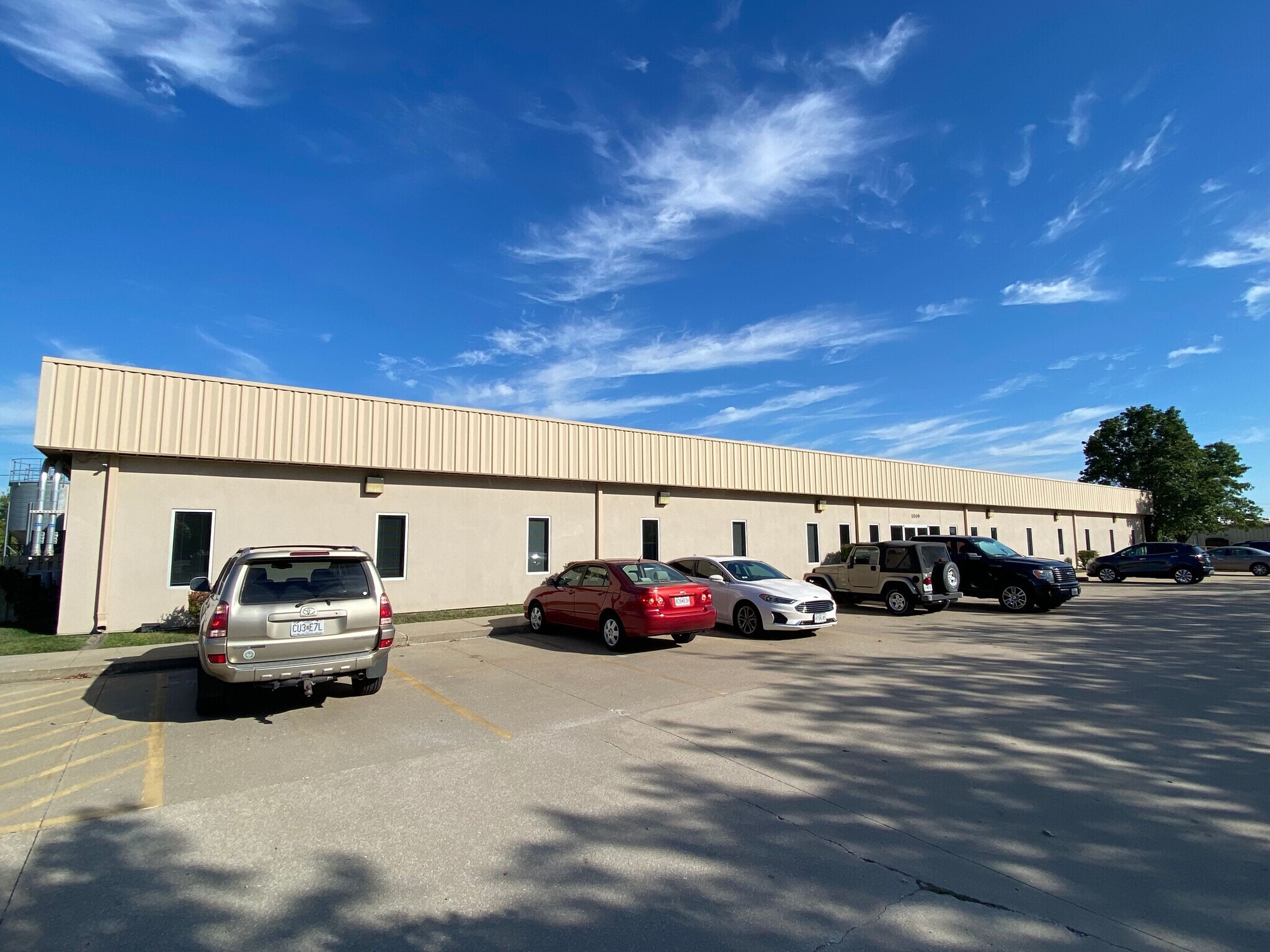 1013 SE Browning Ave, Lees Summit, MO for Rent