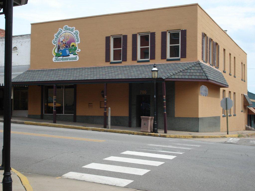 700 Main St, Van Buren, AR for Sale