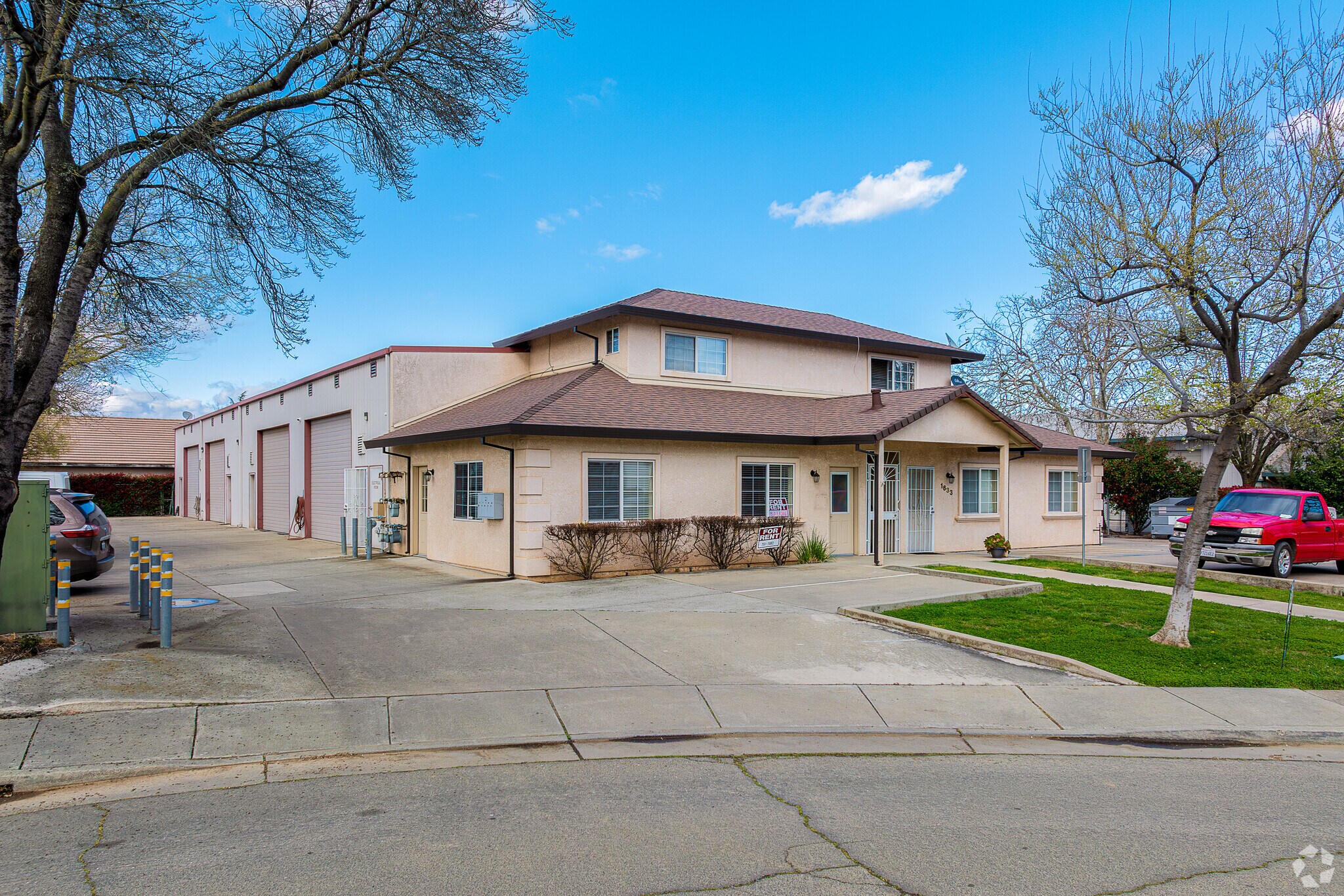 1633 Starr Dr, Yuba City, CA for Rent