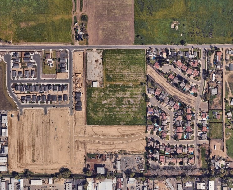 W Goshen Avenue, Visalia, CA for Sale