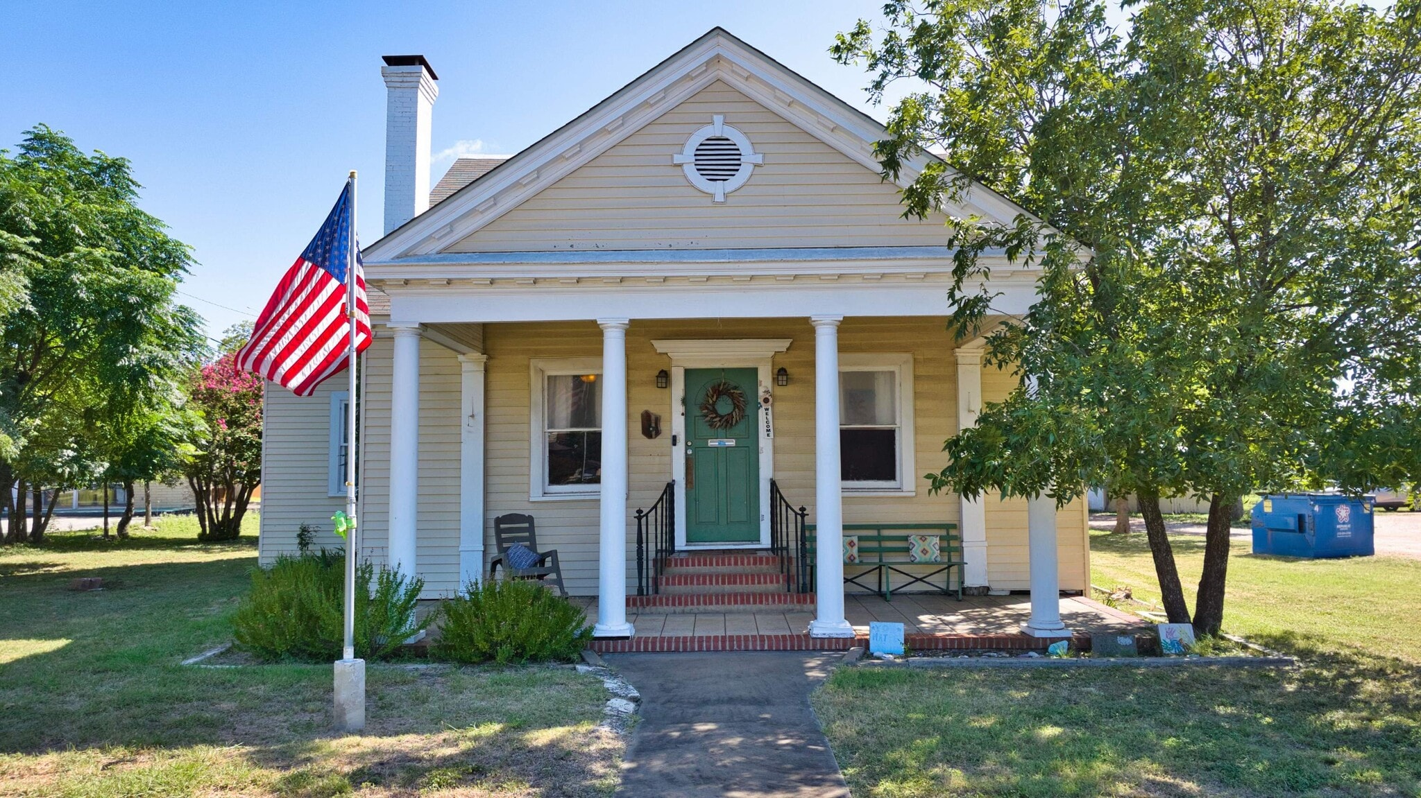 1016 Main St, Kerrville, TX for Sale