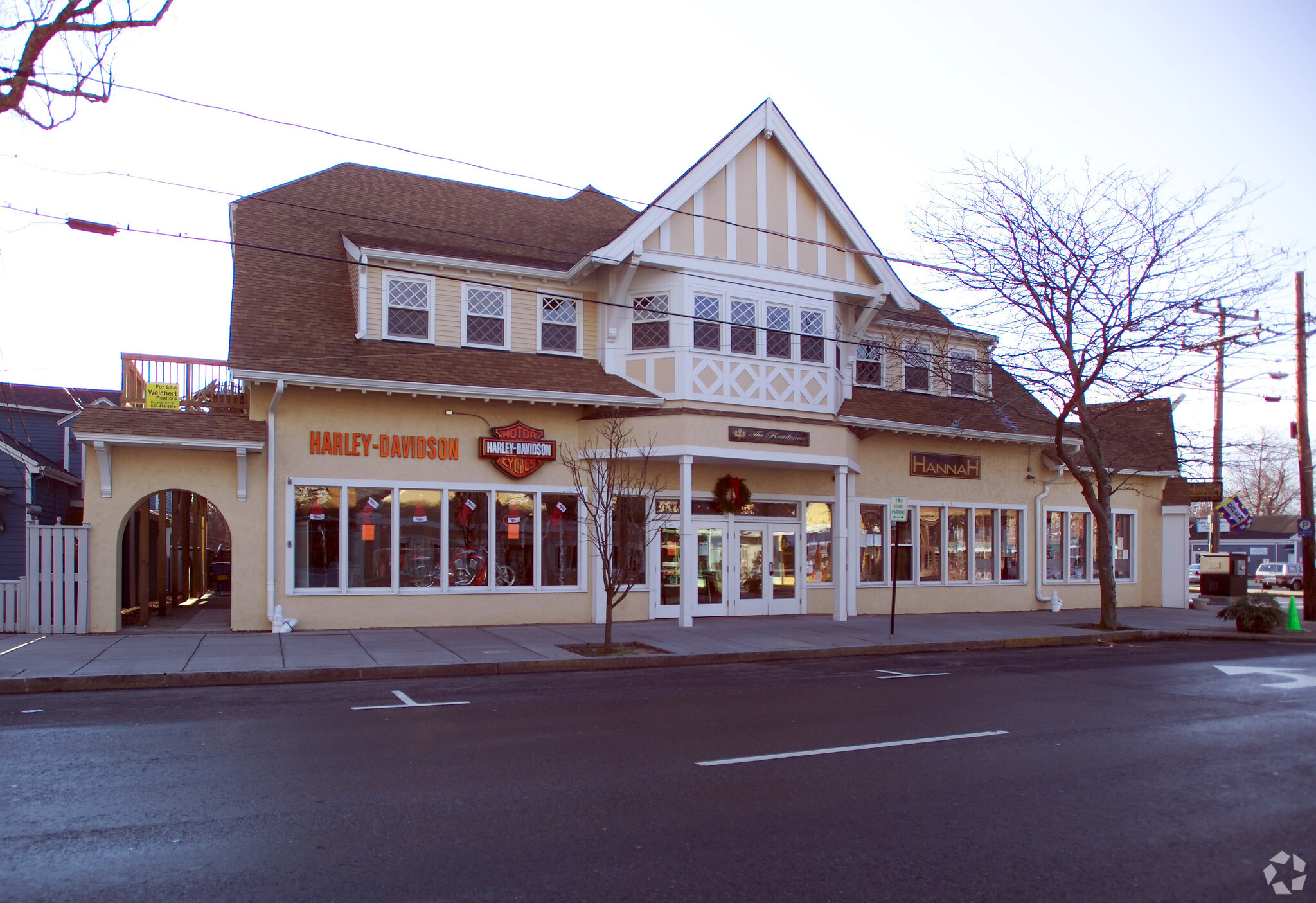 615 Main St, Hyannis, MA for Sale