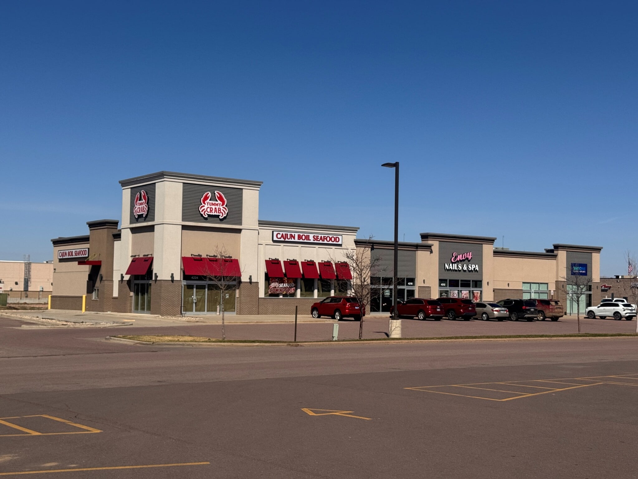4200-4300 W Empire Pl, Sioux Falls, SD for Sale