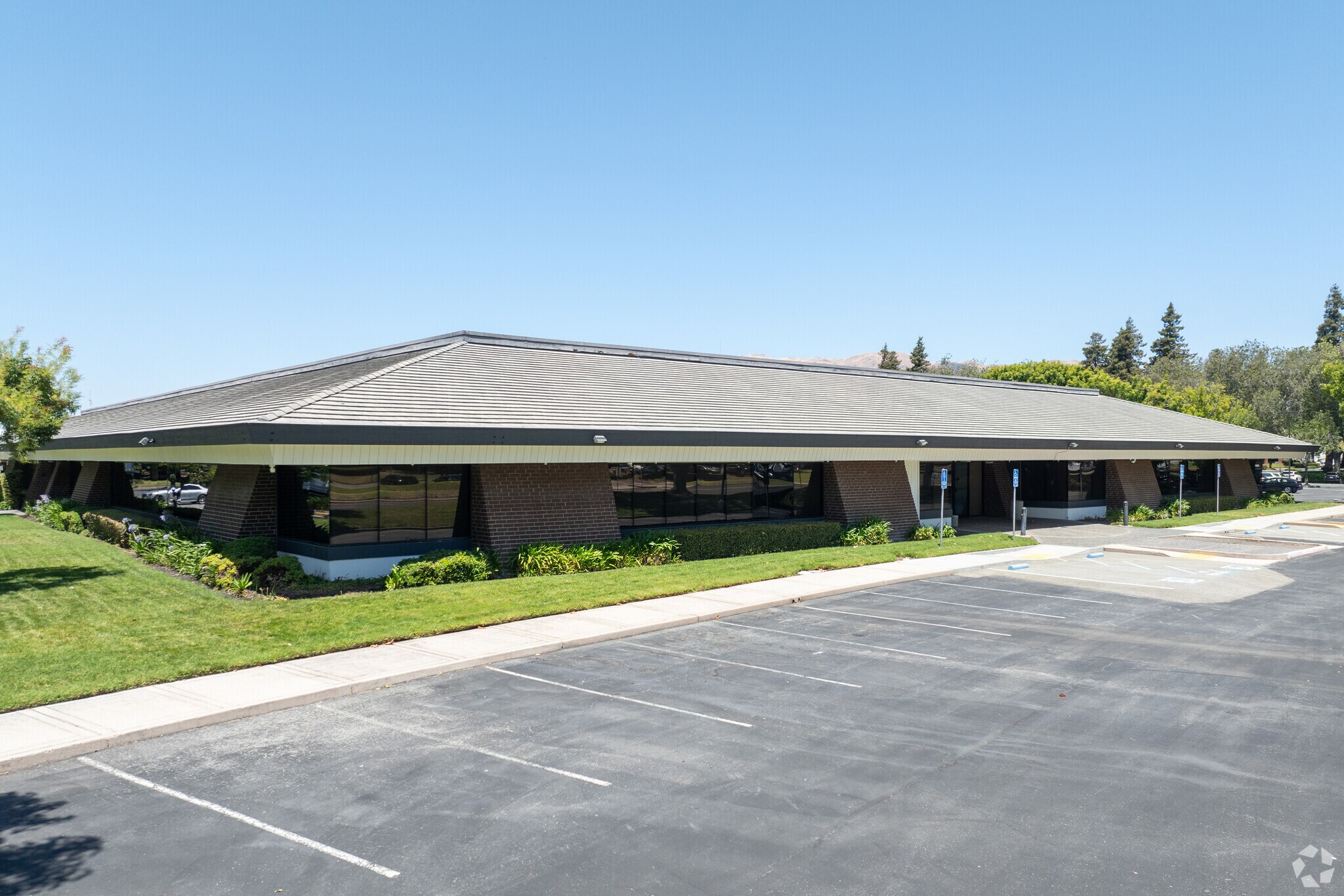 688-698 Gibraltar Ct, Milpitas, CA for Rent