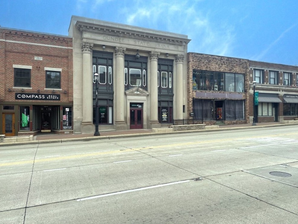 119 W Main St, West Dundee, IL for Rent