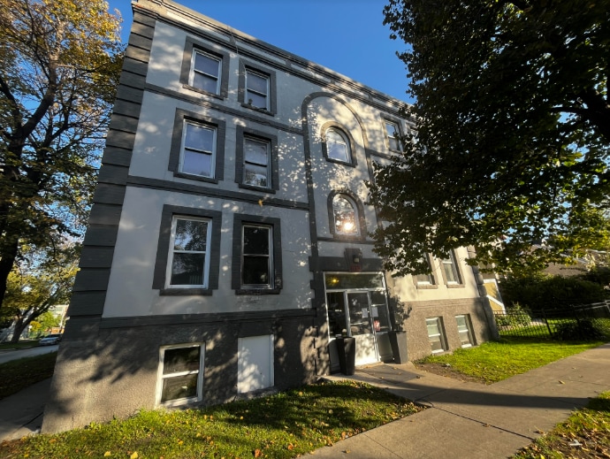 635 Mulvey Av, Winnipeg, MB for Sale