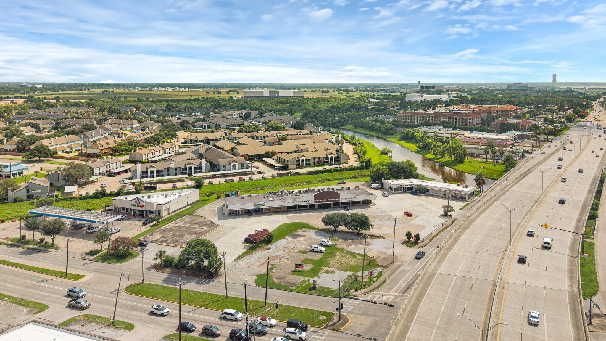 1009 NASA Road 1, Webster, TX for Rent