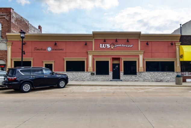 152 E Main St, Dwight, IL for Sale