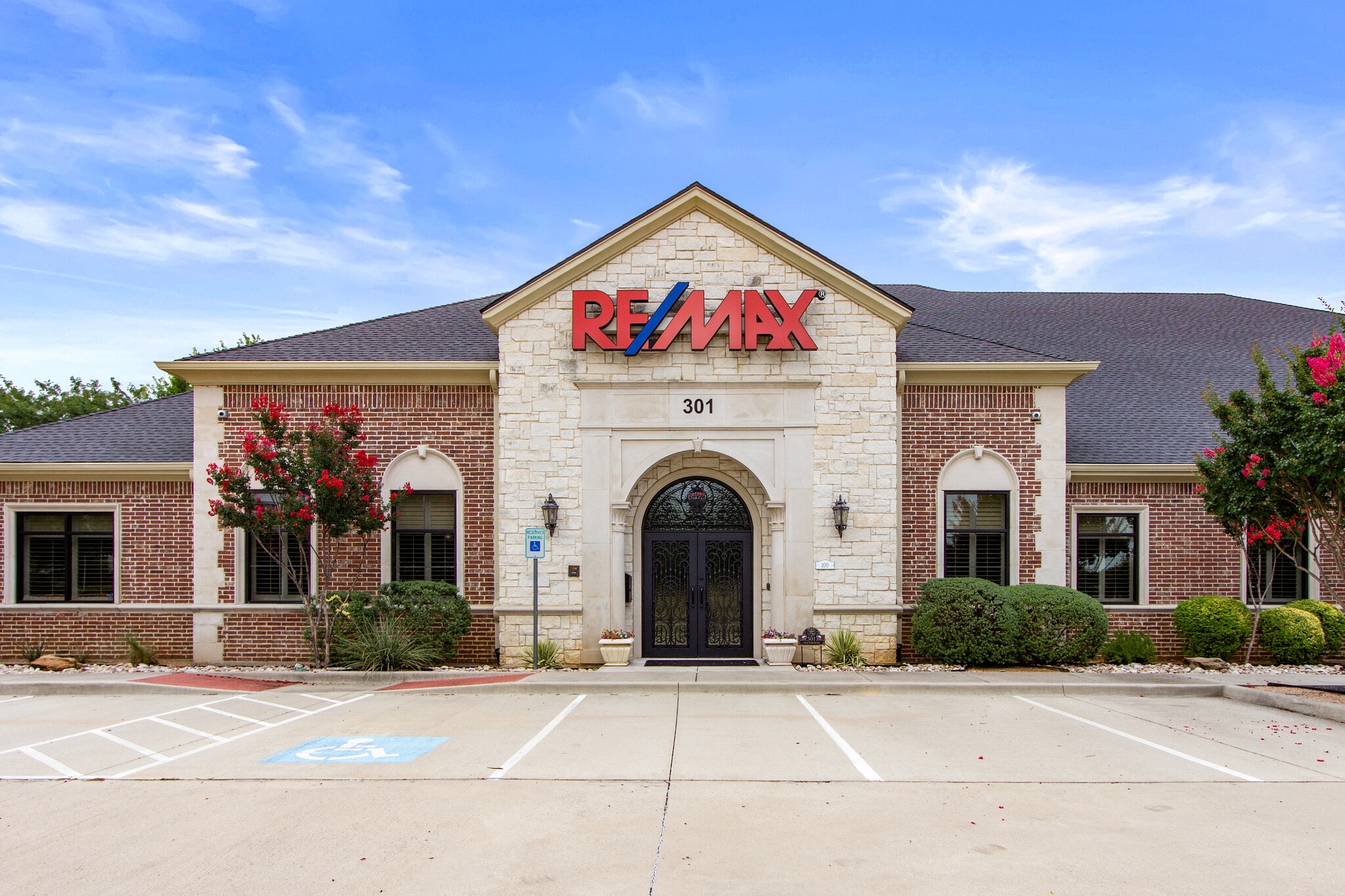 301 S Watters Rd, Allen, TX for Rent