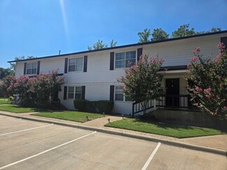 Grapevine, TX Multi-Family - 210 Austin St