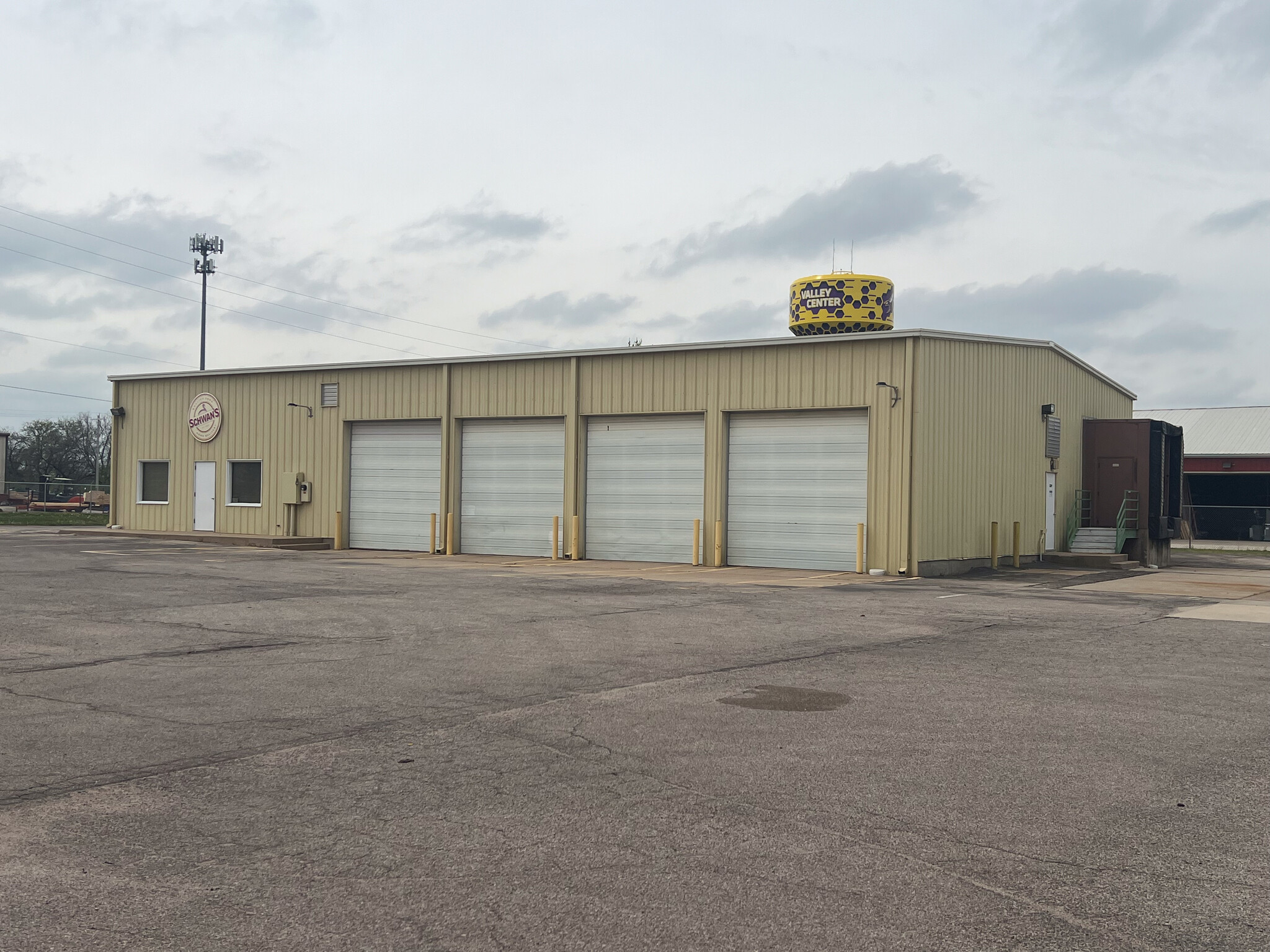 300 W Industrial St, Valley Center, KS for Sale