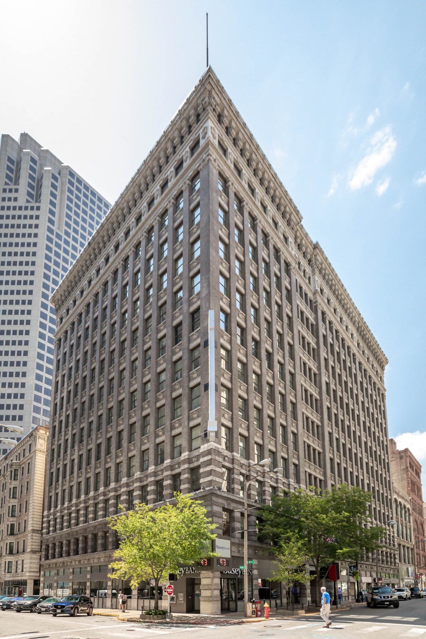 900-914 Olive St, Saint Louis, MO for Rent