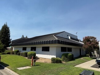 Fresno, CA Flex - 452 W Bedford Ave