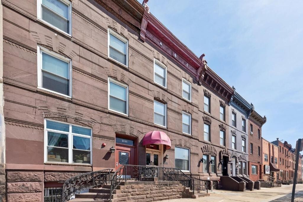 1611 S Broad St, Philadelphia, PA for Sale