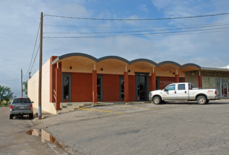 Plainview, TX Storefront Retail/Office - 1401A W 5th St