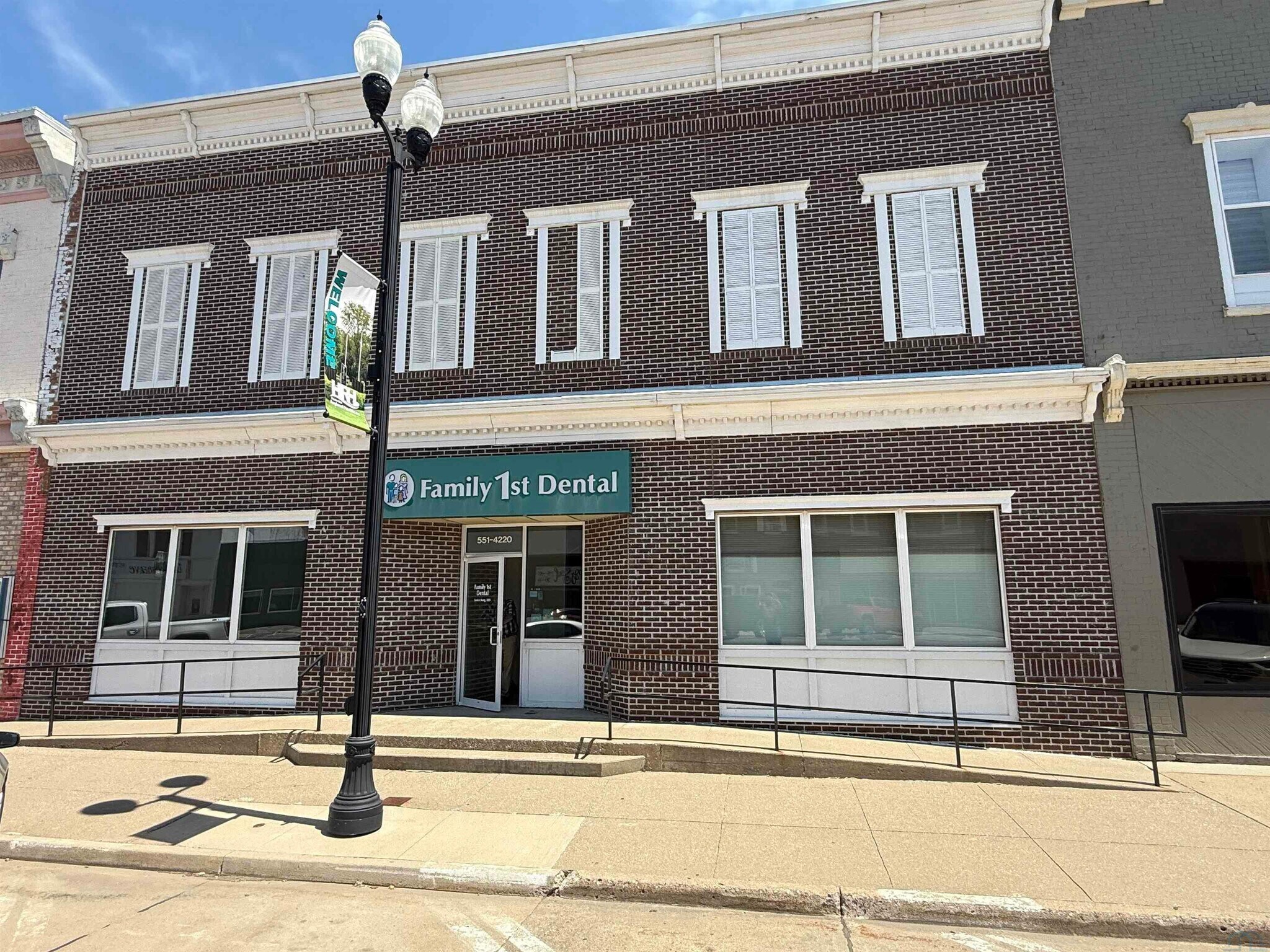 810 Central Ave, Hawarden, IA for Sale