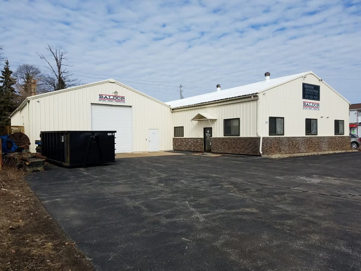 712 Valley Rd, Menasha, WI for Rent