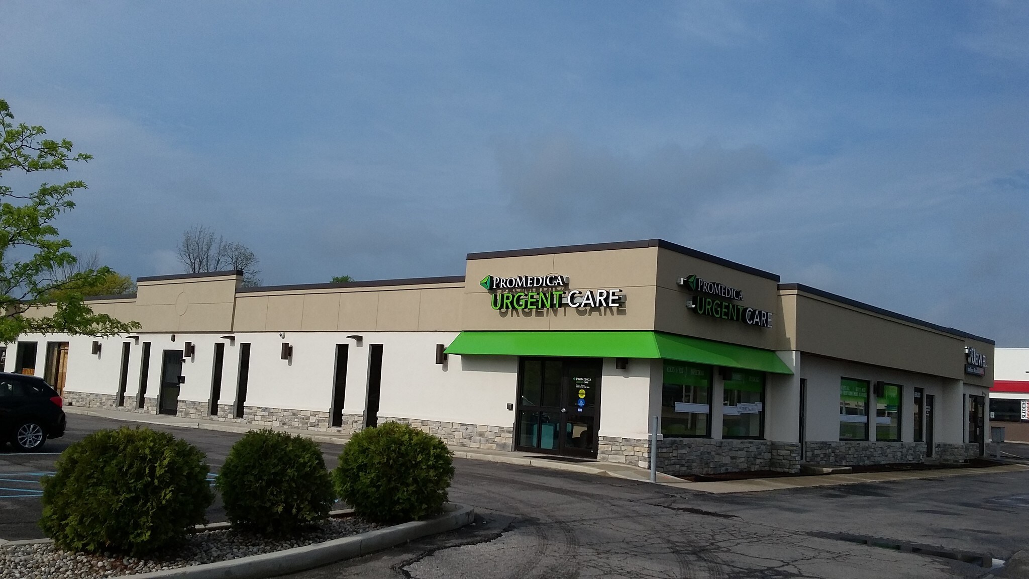 6711 Airport Hwy, Holland, OH for Rent