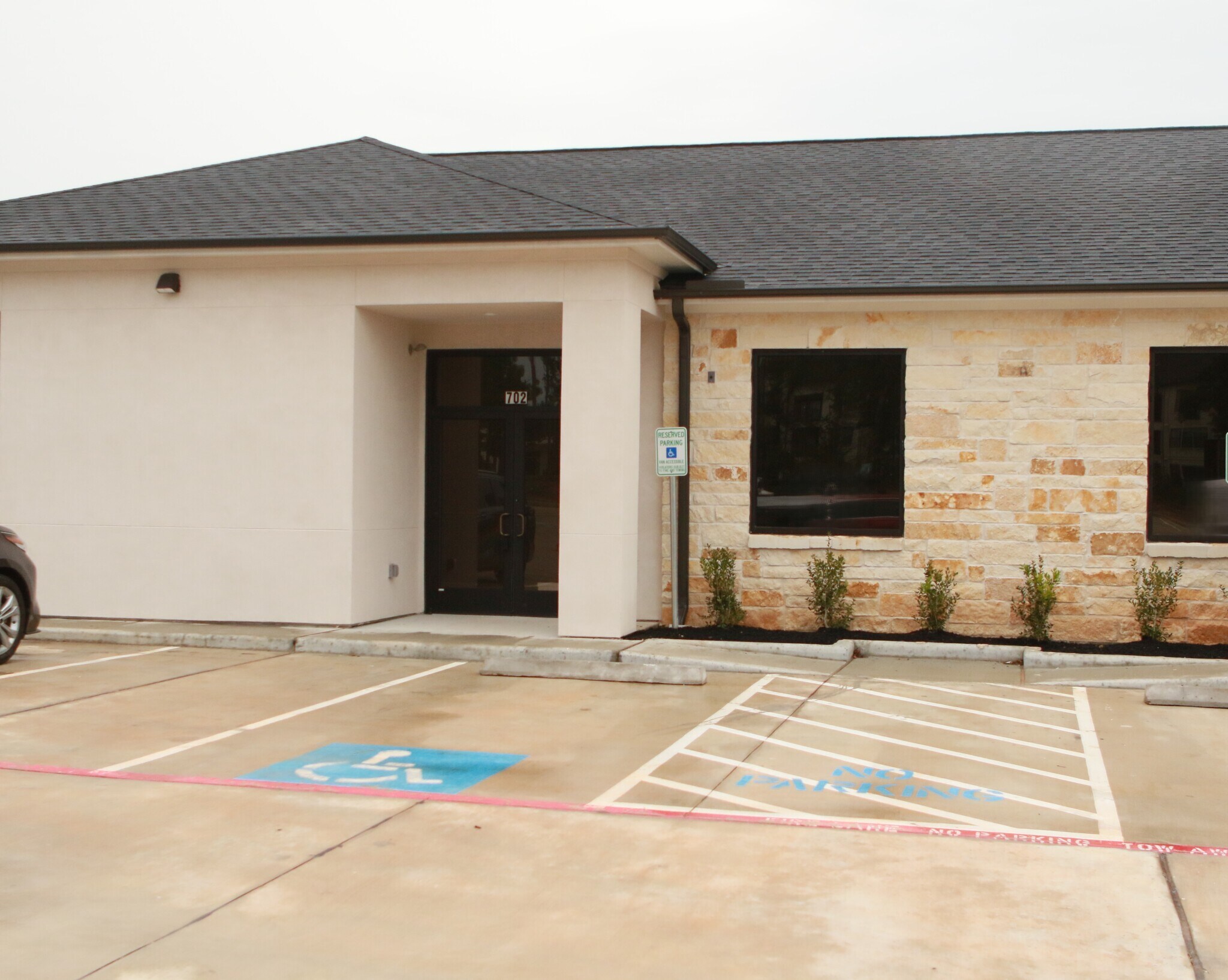 625 Regal Row, Montgomery, TX for Rent