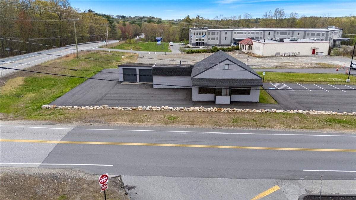 415 Emerson Ave, Hampstead, NH for Sale