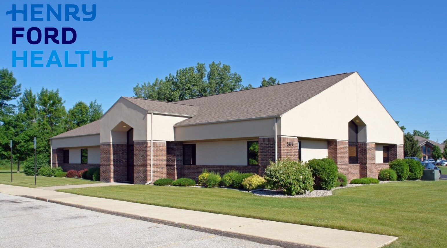 5375 Hampton Pl, Saginaw, MI for Sale