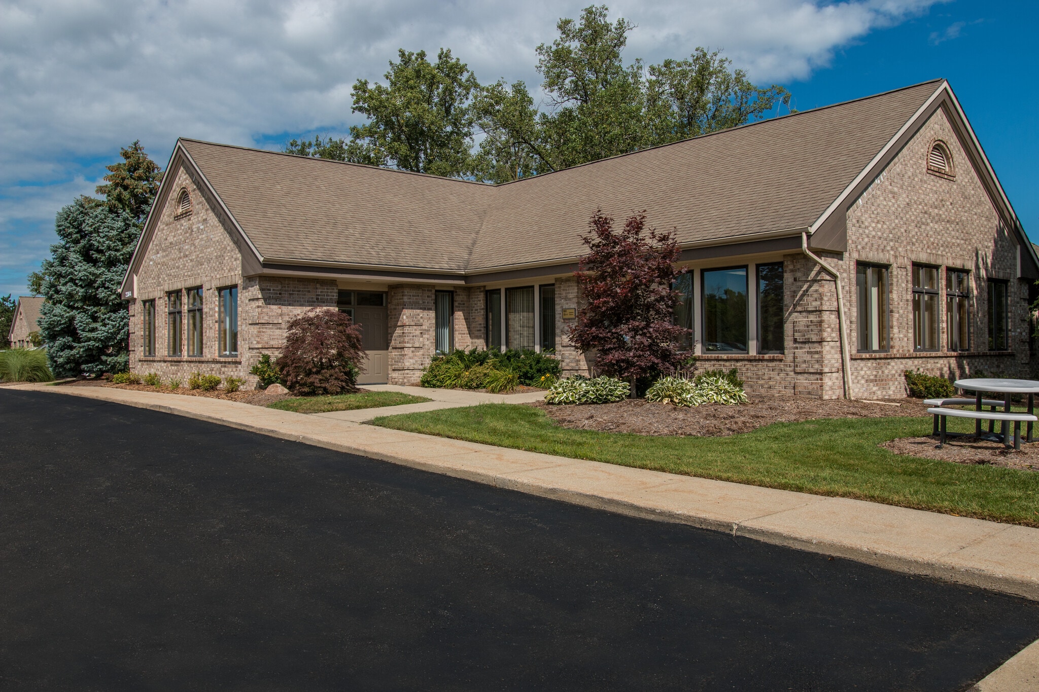 2364 Woodlake Dr, Okemos, MI for Rent