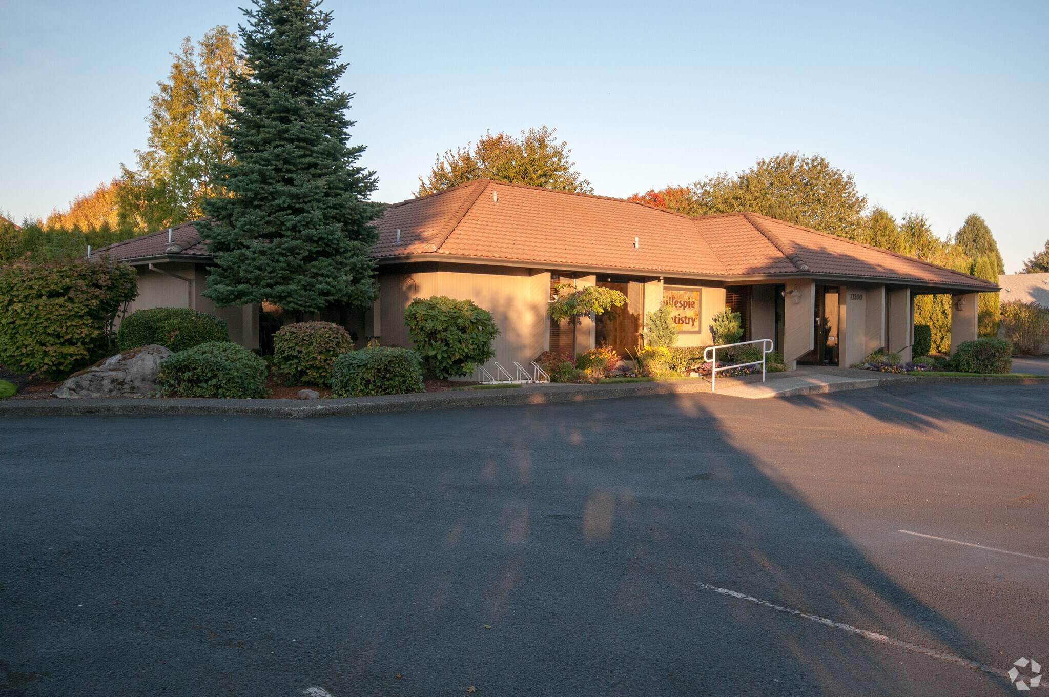 13200 SE McGillivray Blvd, Vancouver, WA for Sale