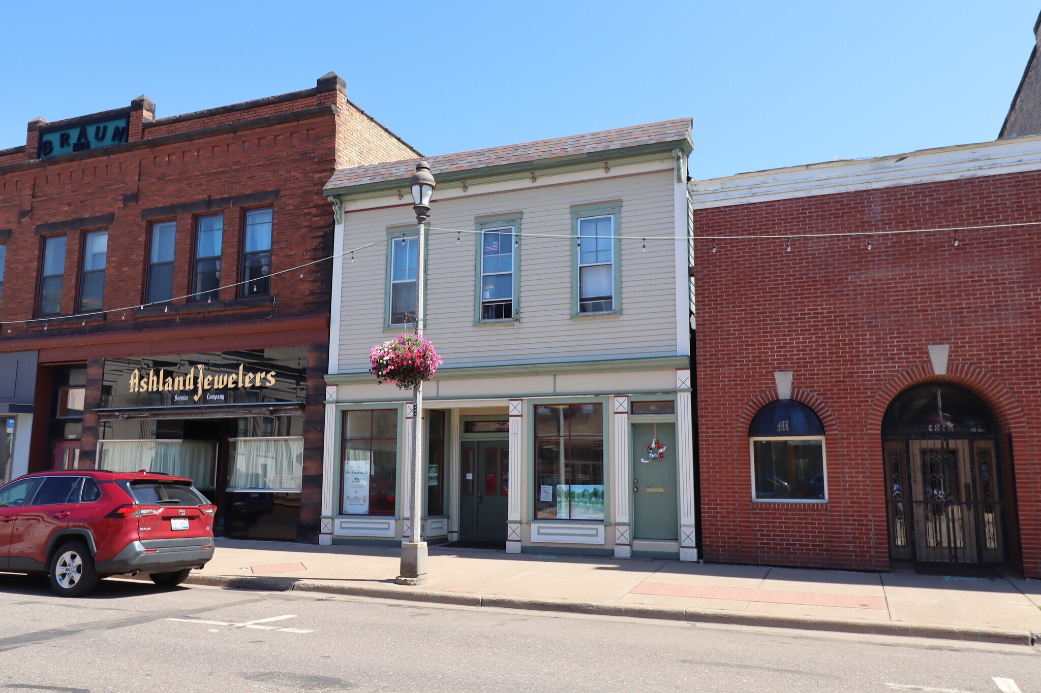 404 Main St W, Ashland, WI for Sale