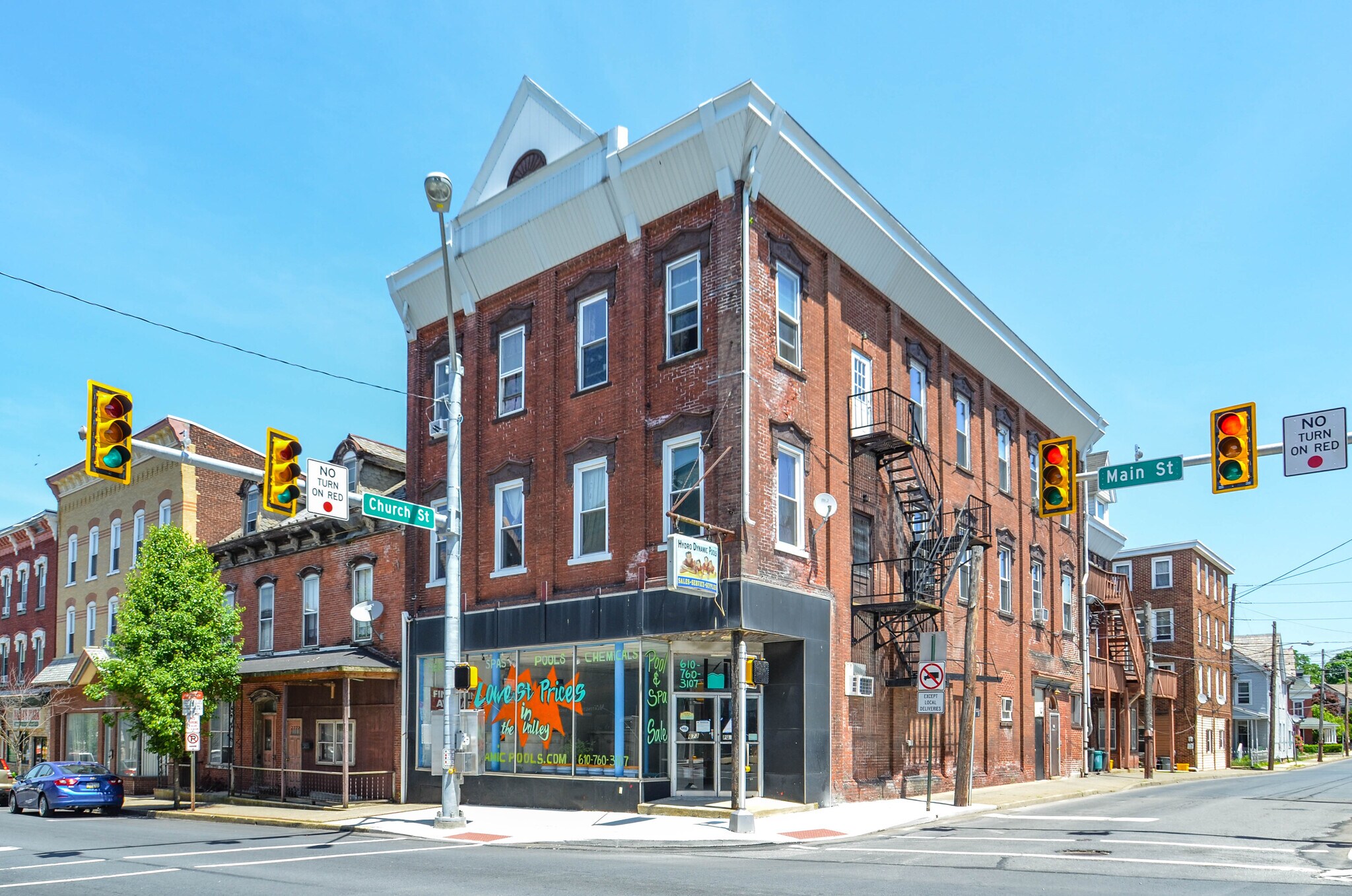 232-e-church-st-slatington-pa-18080-multi-family-property-for-lease