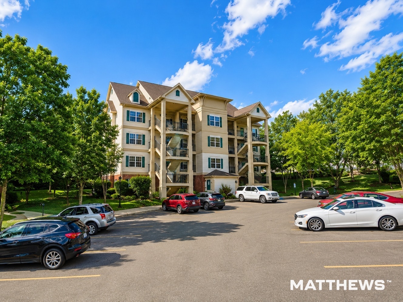 3706 W 76 Country Blvd, Branson, MO for Sale