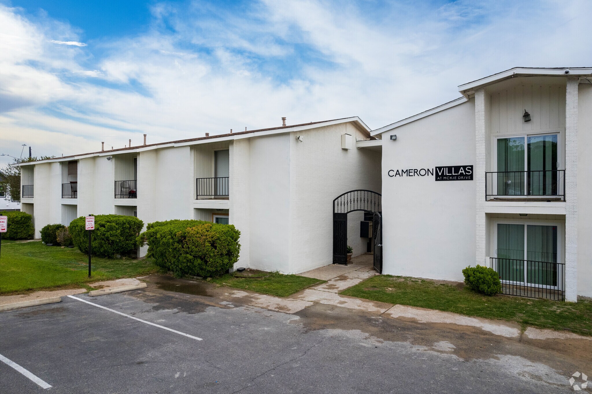 1304 McKie Dr Austin, TX 78752 MultiFamily Property for Lease on