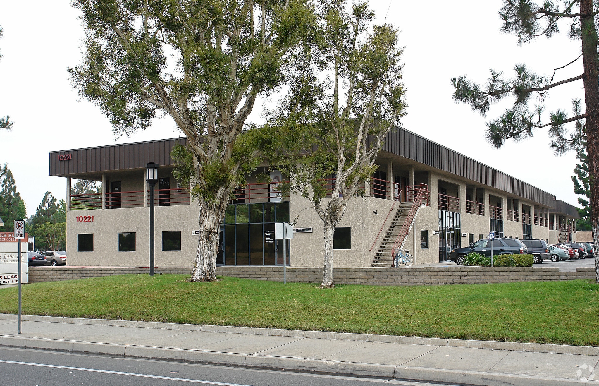 10221 Slater Ave Fountain Valley, CA 92708 Office Property for Sale