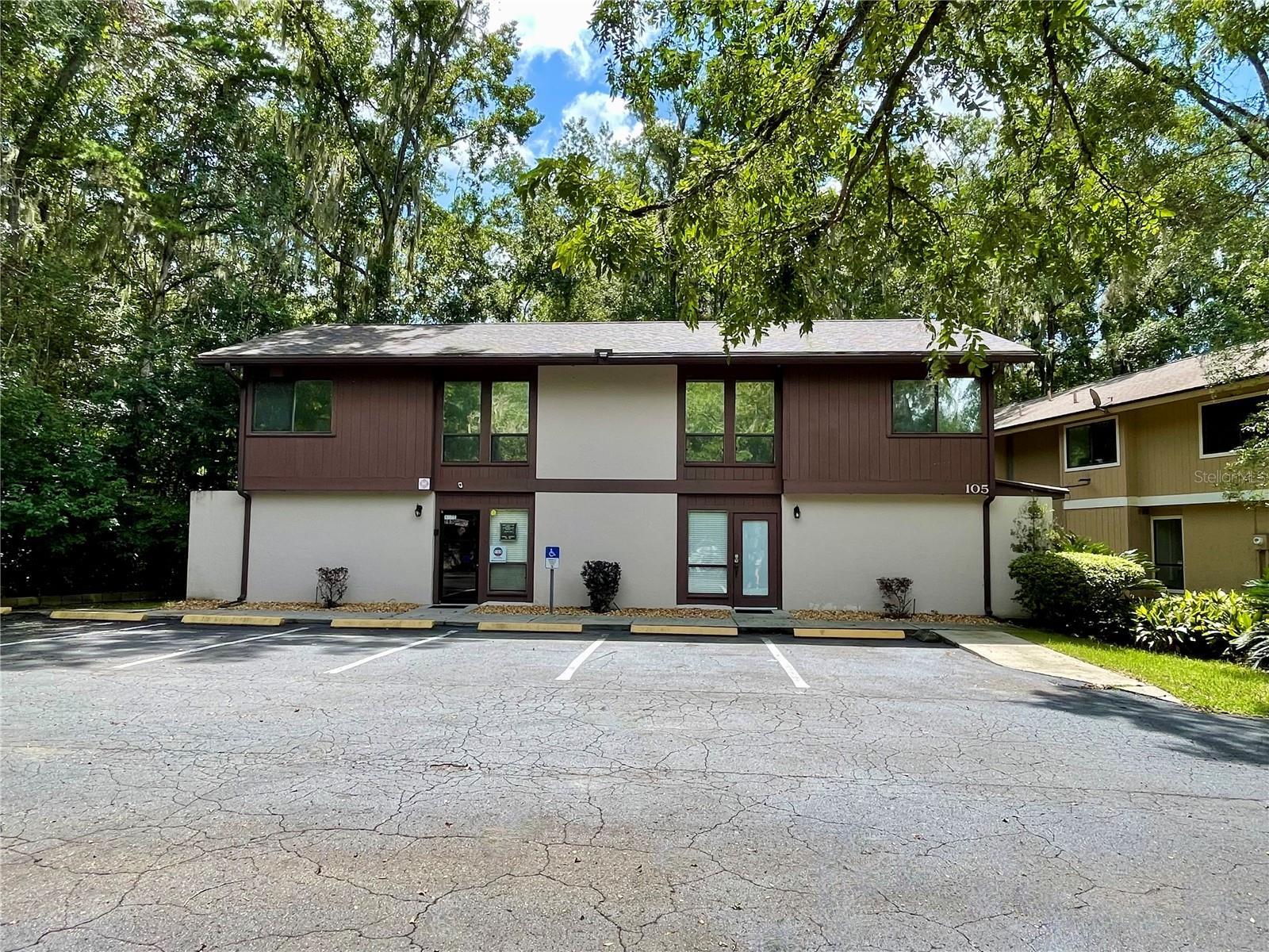 105 NW 33rd Ct, Gainesville, FL for Sale