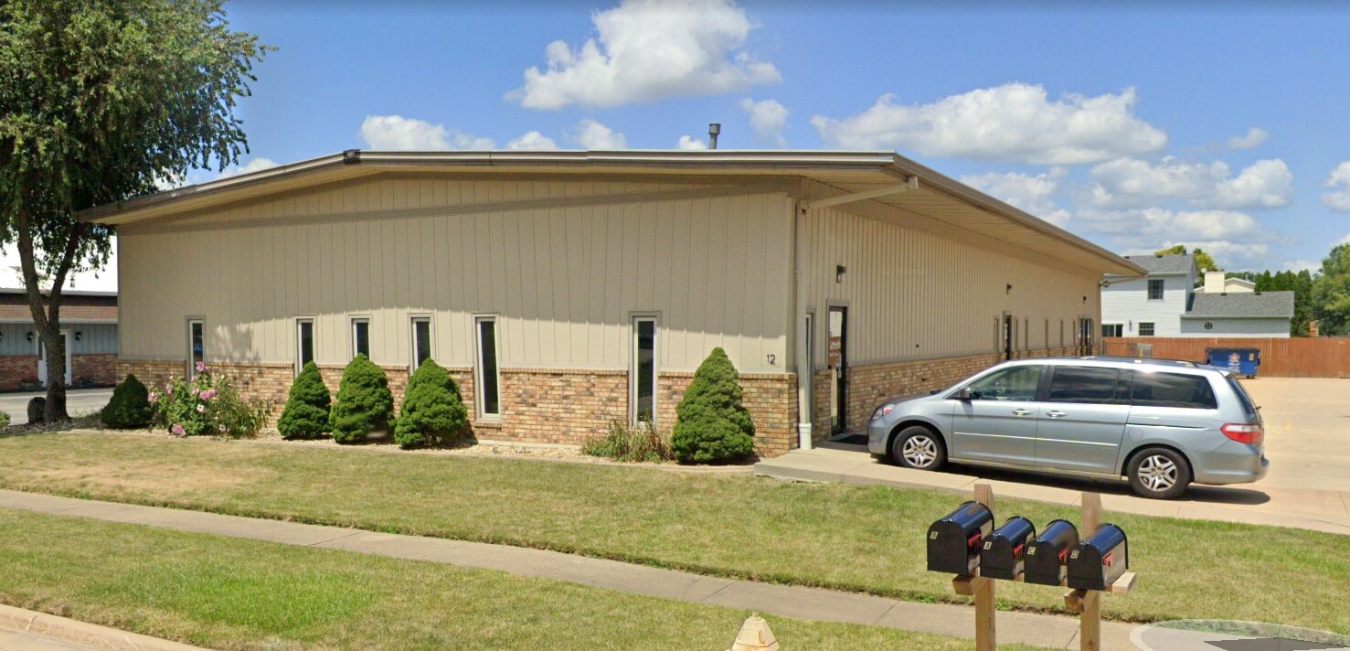 12 Westport Ct Bloomington, IL 61704 Office Property for Sale on
