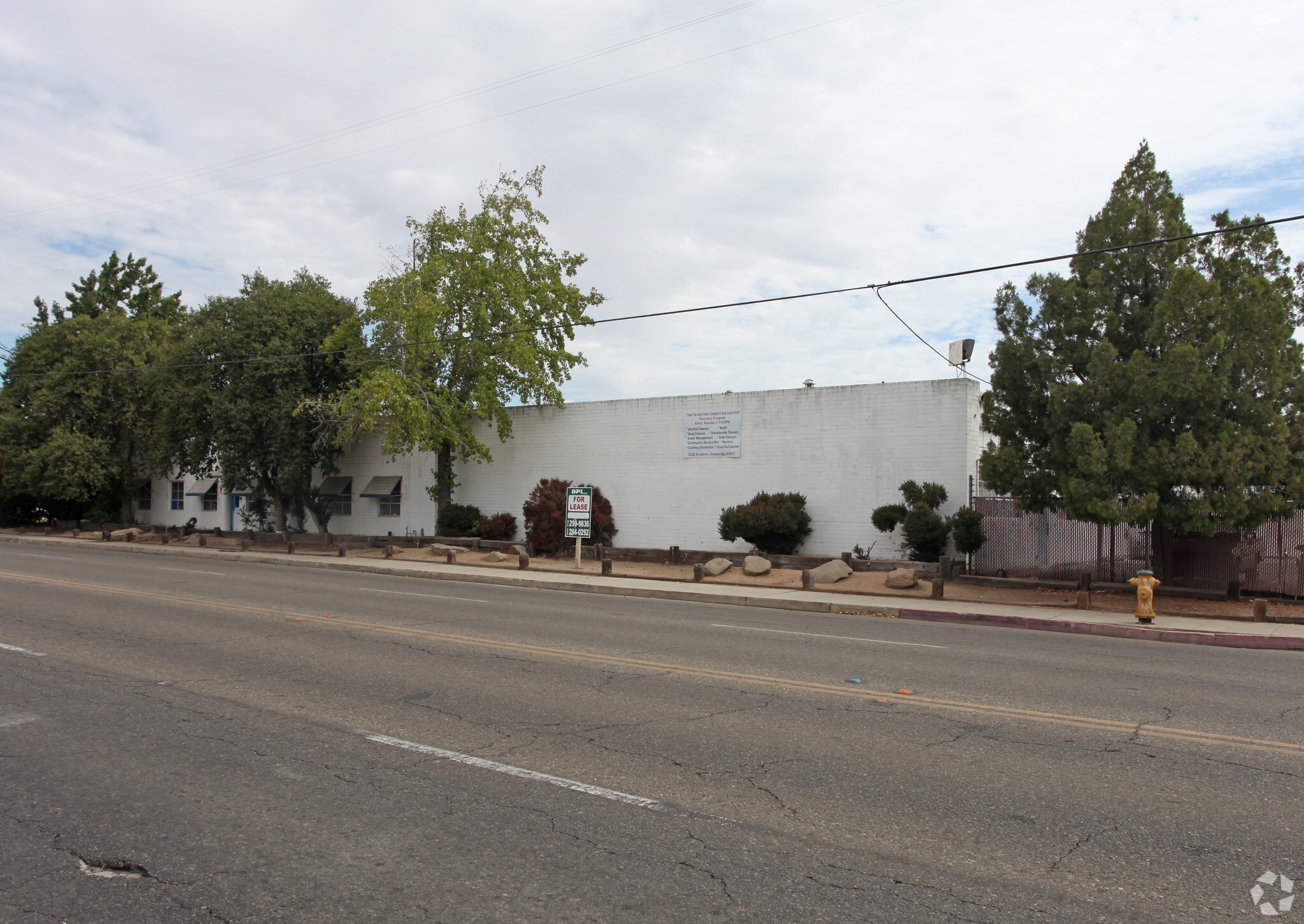 1324 Academy Ave, Sanger, CA for Sale