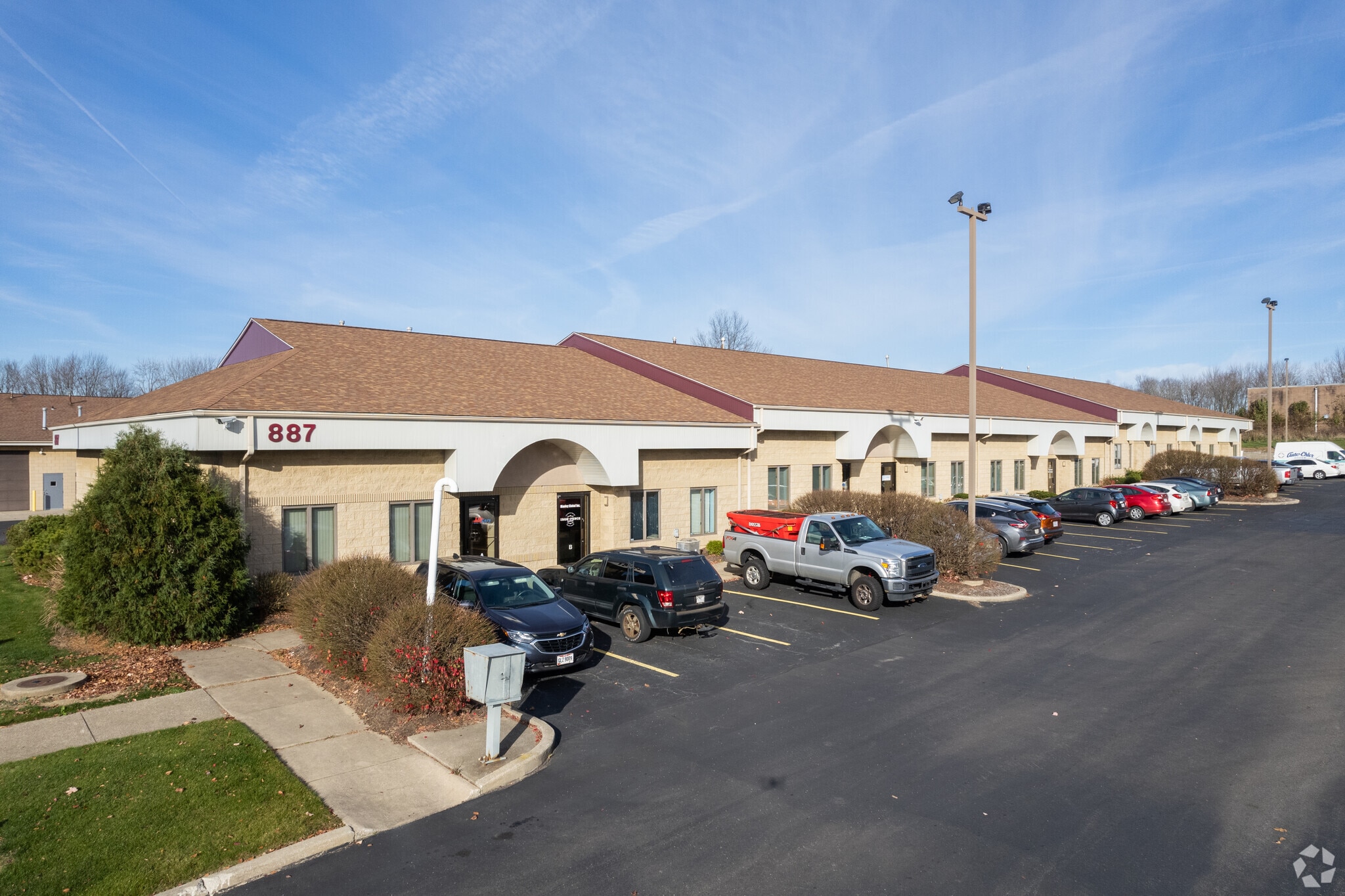 887 Hampshire Rd, Stow, OH for Rent