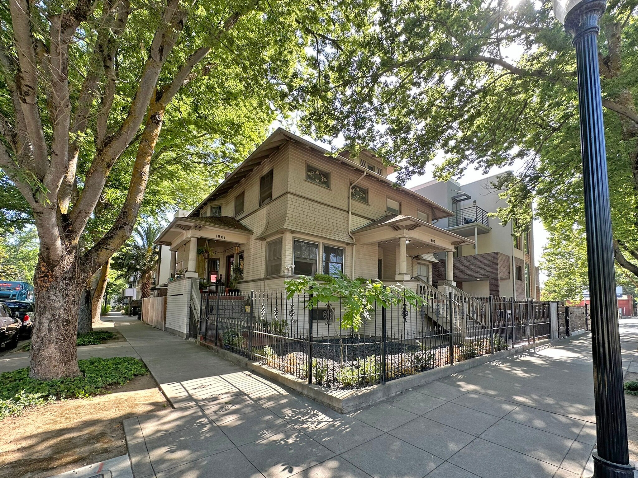 1901-1903 H St, Sacramento, CA for Sale