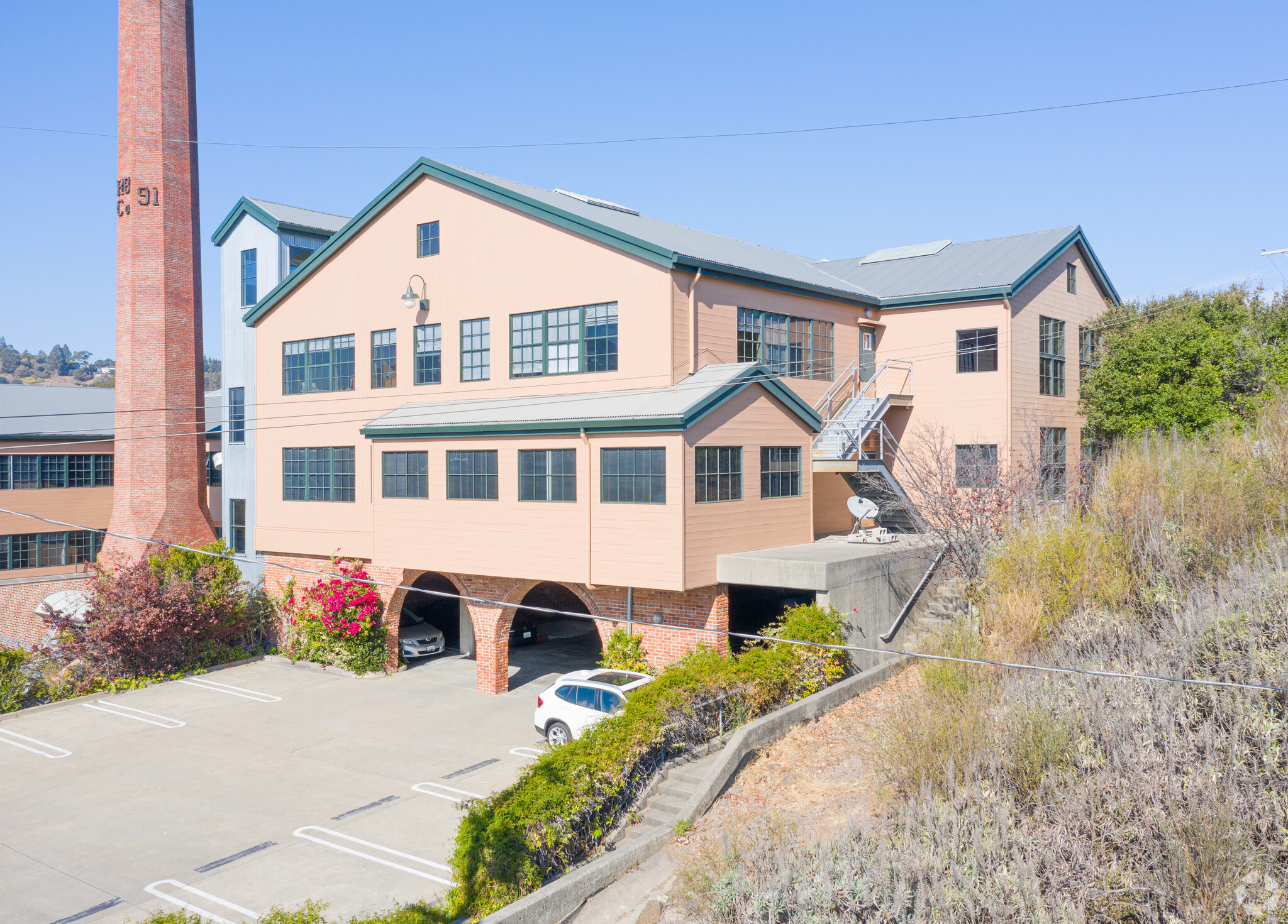 125 E Sir Francis Drake Blvd, Larkspur, CA for Rent