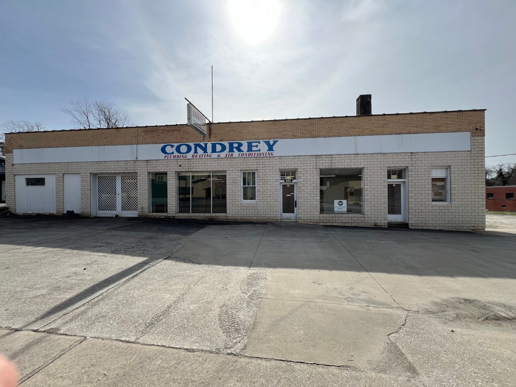 244 E Court St, Marion, NC for Sale