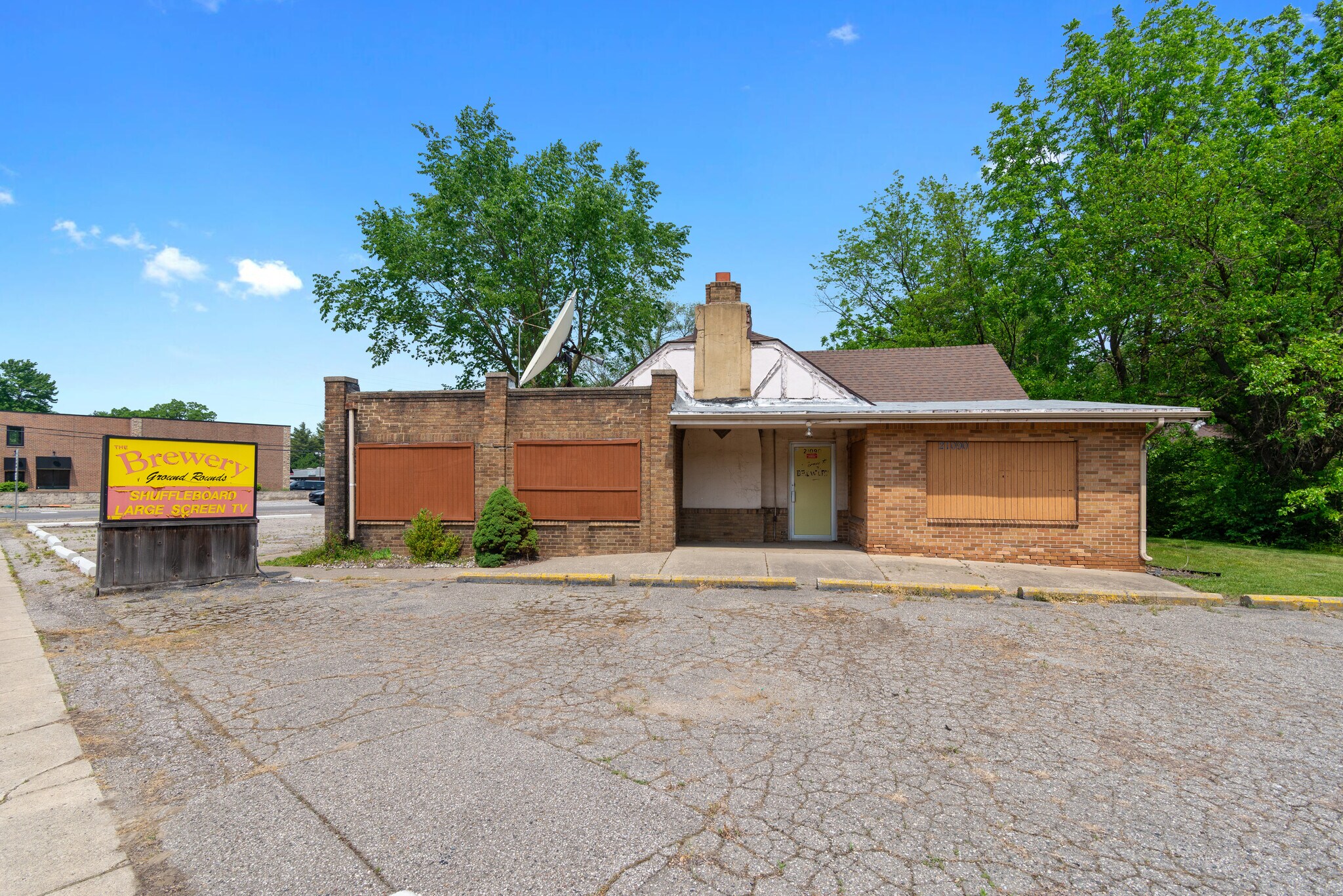 21090 Goddard Rd, Taylor, MI for Sale