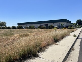 Modesto, CA Commercial - 301 Kiernan Ave