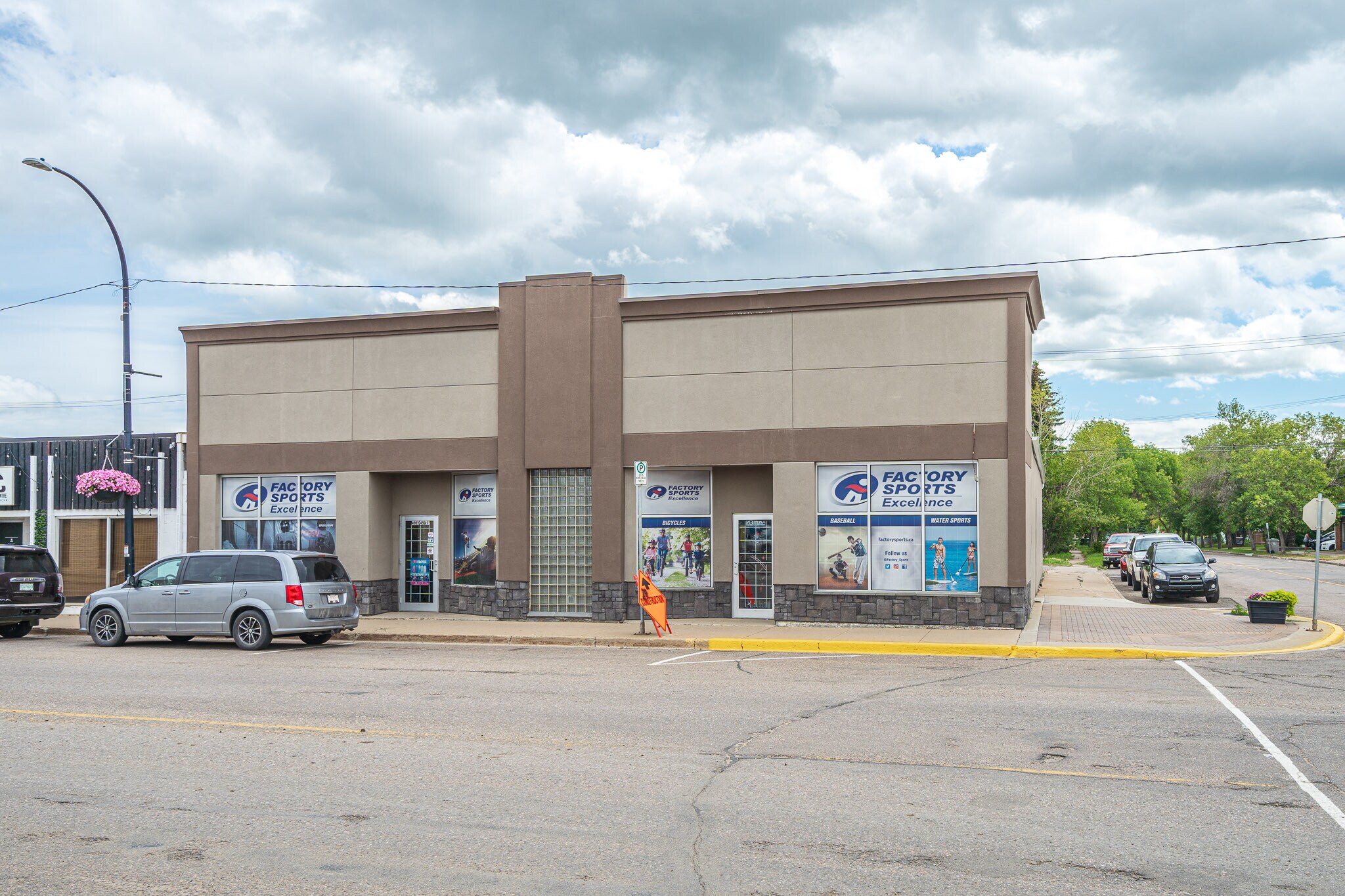 4901 49 ave, Lloydminster, SK for Sale