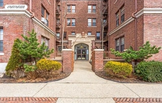 Forest Hills Gardens – 4-Unit Portfolio Forest Hills Gardens – 4-Unit Portfolio