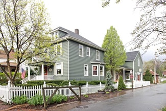 Saint Charles, MO Storefront Retail/Residential - 803 S Main St